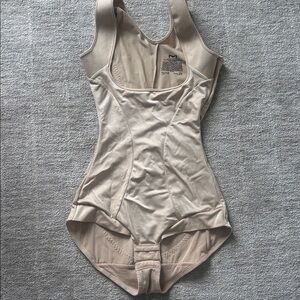 Maidenform Nude/Tan Shapewear Bodysuit